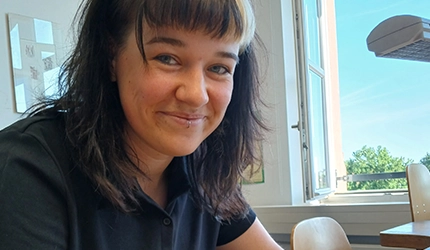Porträtfoto der Siegerin des Nachwuchswettbewerbes Johanna Maria Fink
