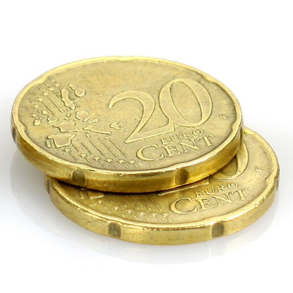 Vertiefte Randpartien auf der 20-Cent-Münze